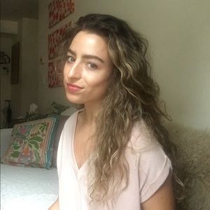 Meet your Posher, Anna